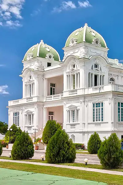 Club Cienfuegos